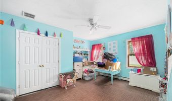 291 Old Oxford Rd, North Smithfield, RI 02896