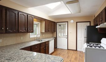 23 Mathiasen Pl, Aberdeen, NJ 07747