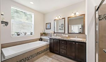 87477 Jean Dr, Bandon, OR 97411