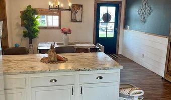 7631 Gray Rd, Alma, IL 62807