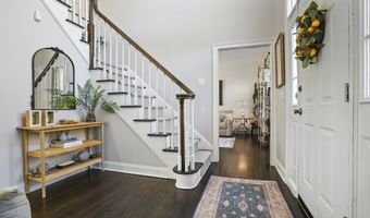 16 N Beech Tree Rd, Brookfield, CT 06804