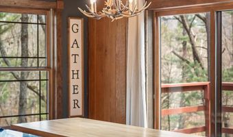 116 PALMER Rd, Basye, VA 22810