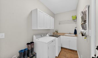 1442 30th St NW, Austin, MN 55912