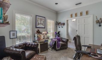 1260 Capilano Dr, Shreveport, LA 71106