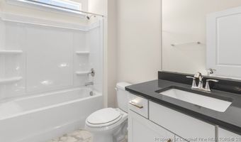 349 Maddox Dr, Aberdeen, NC 28315
