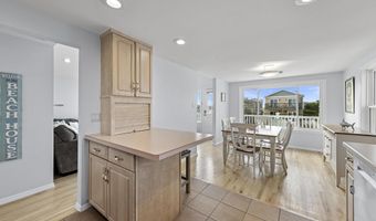 229 MERIVALE Avenue Unit B - 2Nd Floor B - 2Nd Floor, Beach Haven, NJ 08008