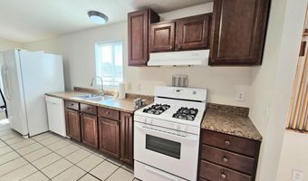 172 S Pima Ln, Benson, AZ 85602