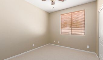854 E AQUARIUS Pl, Chandler, AZ 85249