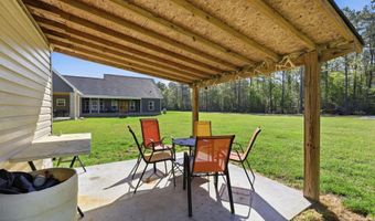 410 Miracle Ct, Andrews, SC 29510