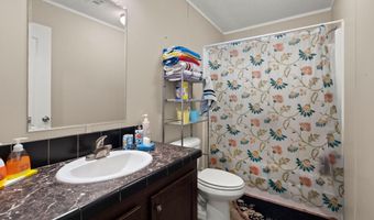 215 Hines Dr, Bonneau, SC 29431