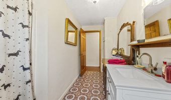 252 Meadowhill Rd, Manchester, ME 04351