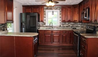 252 S Main St, Coventry, RI 02816