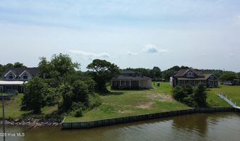 371 Narrow Shore Rd, Aydlett, NC 27916