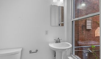 2912 AUCHENTOROLY Ter, Baltimore, MD 21217