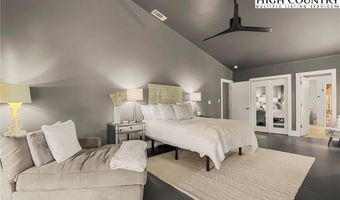 514 Raven Ridge Rd, Banner Elk, NC 28604