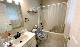 129 Birchwood Rd, Blakeslee, PA 18610