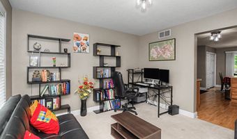 2517 Clayton Dr, Ames, IA 50010