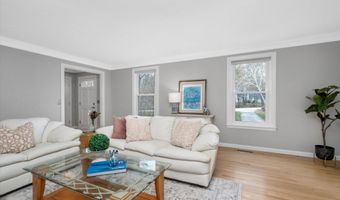 3 Chickadee Ct, Bedford, NH 03110