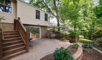 126 Asilomar Ct, Ballwin, MO 63021