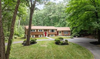 67 Quaker Ln, Bolton, MA 01740