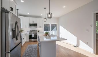 28 Dalton Dr, Barnstead, NH 03225