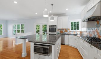 21336 MARSH CREEK Dr, Broadlands, VA 20148