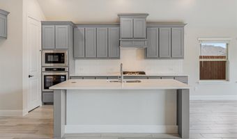 1028 Snowy Owl Dr, Alvarado, TX 76009