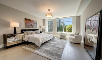 310 STRAND St 304, Alexandria, VA 22314