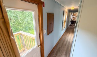 284 Cross Rd, Bradford, VT 05033