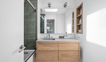 47 Deerfield Ln, Amagansett, NY 11930