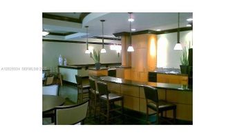 3001 NE 185 St 624, Aventura, FL 33180