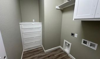 1104 Duke Dr, Bauxite, AR 72011