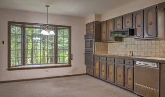 23 Meetinghouse Rd, Brattleboro, VT 05301