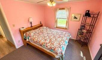 284 Cross Rd, Bradford, VT 05033