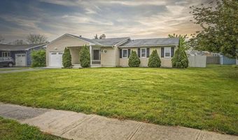 34 Bell St, Bayville, NJ 08721