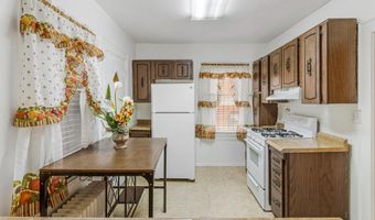 921 48TH St NE, Washington, DC 20019