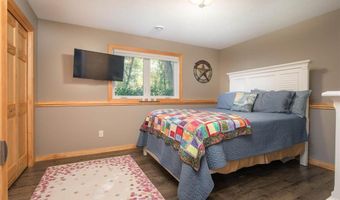 305 E Lake Geneva Rd NE, Alexandria, MN 56308