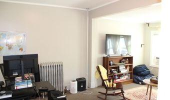 7 Grove St, Auburn, ME 04210