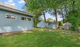 29 Cormier Rd, Lincoln, RI 02865