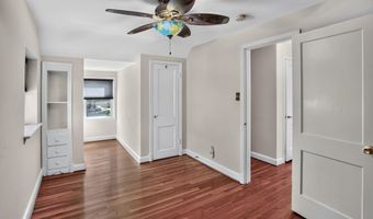 5915 RYLAND Dr, Bethesda, MD 20817