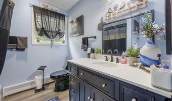 118 Briarwood Drive Ext, Bangor, ME 04401