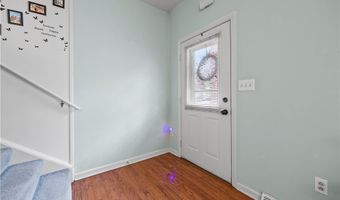 51 S 17th St, Airville, PA 15203