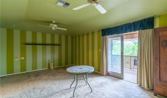 1208 N Woodlawn Dr, Alice, TX 78332