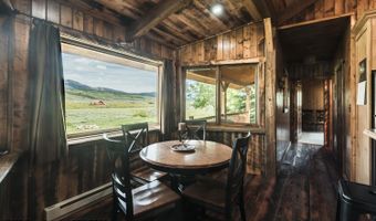 29 WHITE POINT Rd, Cora, WY 82925