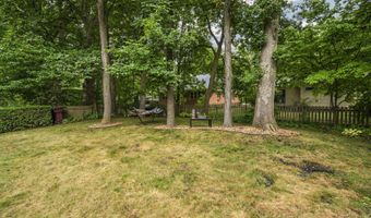 830 Redeemer Ave, Ann Arbor, MI 48103