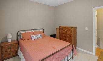 191 Gossamer Dr, Boiling Springs, SC 29316