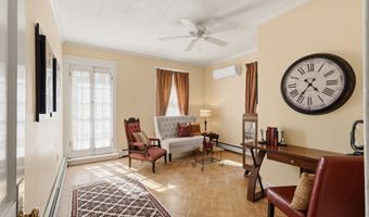 412 11th St NW, Albuquerque, NM 87102
