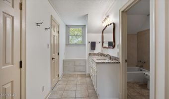 112 Swallow Dr, Brandon, MS 39047