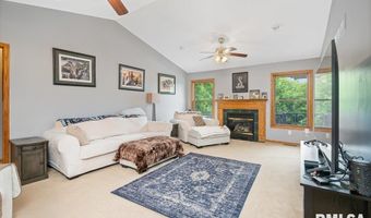 325 WOODLAND Dr, Andalusia, IL 61232