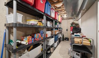 2935 Talaga Dr, Algonquin, IL 60102
